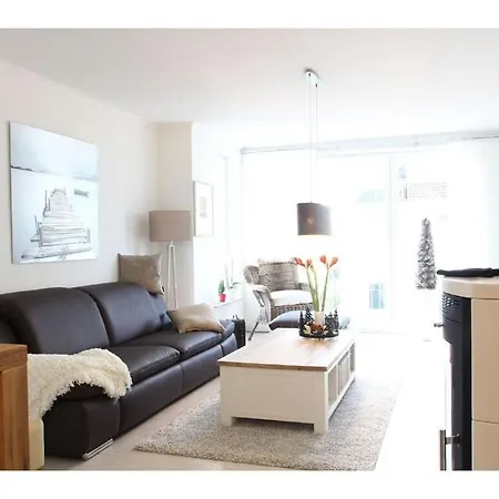 With 2 Bedrooms Nyaraló Börgerende-Rethwisch