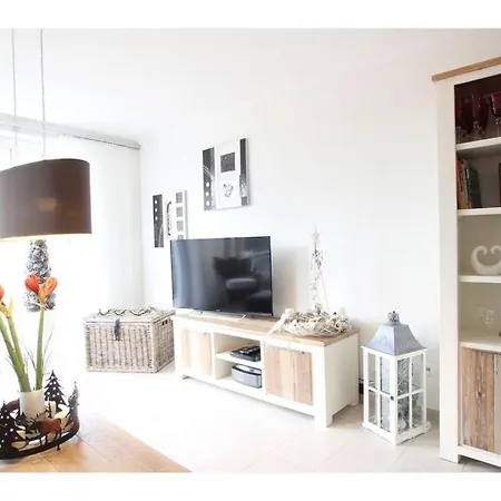 With 2 Bedrooms *