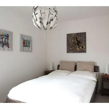 With 2 Bedrooms Nyaraló *